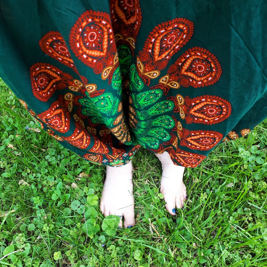 172 garden grounding.jpg